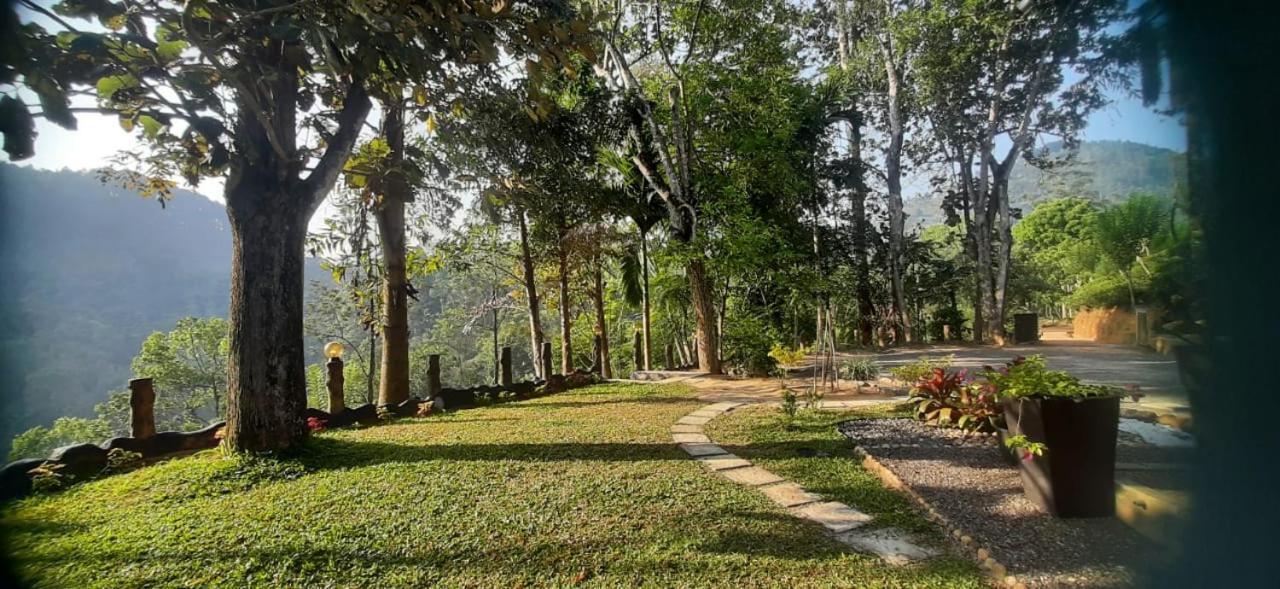 Ceylon Rich Leaves Ella Bed & Breakfast Exterior photo